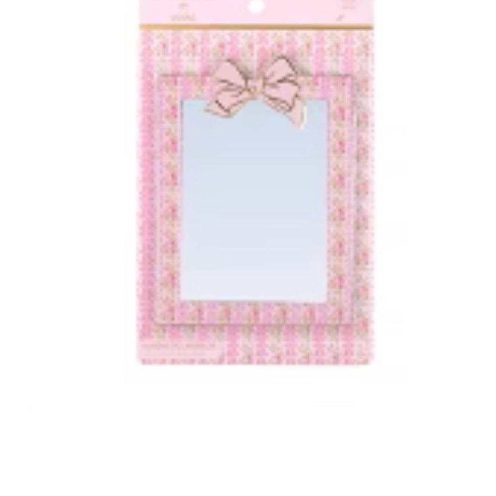 Loveshackfancy magnetic mirror